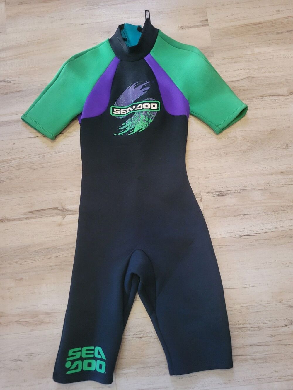Sea Doo Women's Wetsuit Size 7/8 Green & Purple